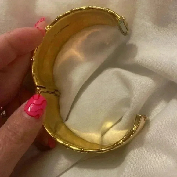 Lilly Pulitzer cream/white enamel and gold bamboo bracelet - Picture 4 of 6